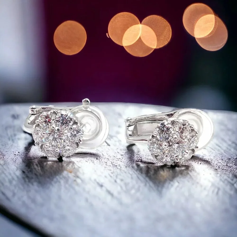 Authentic! Van Cleef & Arpels Platinum Diamond Fleurette Flower Earrings - Picture 2 of 16